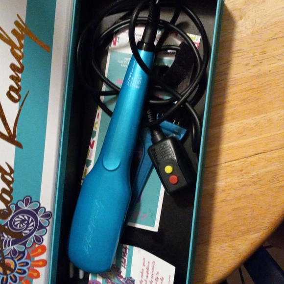 COPY - Hair straightener brush The one upper by Kandy's. - Picture 4 of 6
